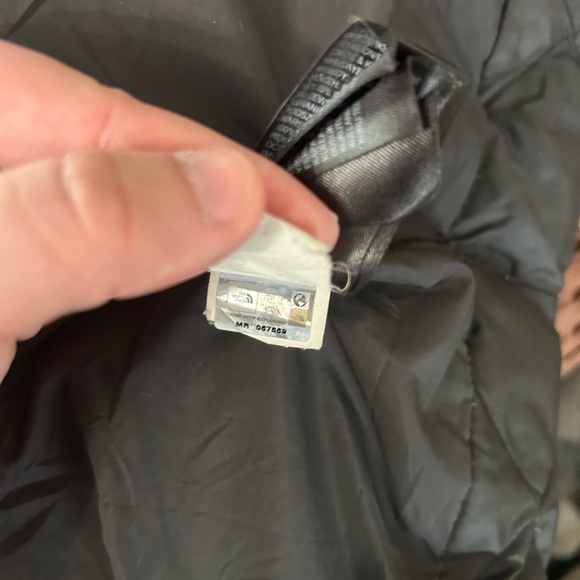 The North Face Metropolis Down Parka - 550 Fill - Women’s Size Medium - Picture 7 of 8